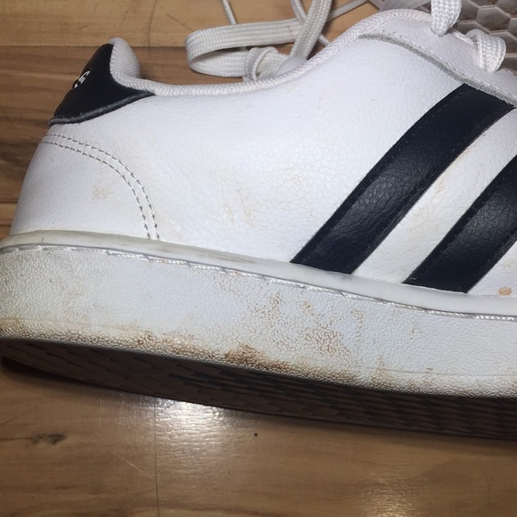 Adidas Men White Shoes Sz 9 - Picture 4 of 6